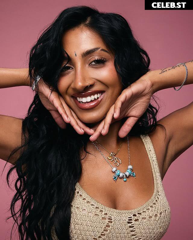 LARA RAJ / lararajj (member of KATSEYE) Image 10030987