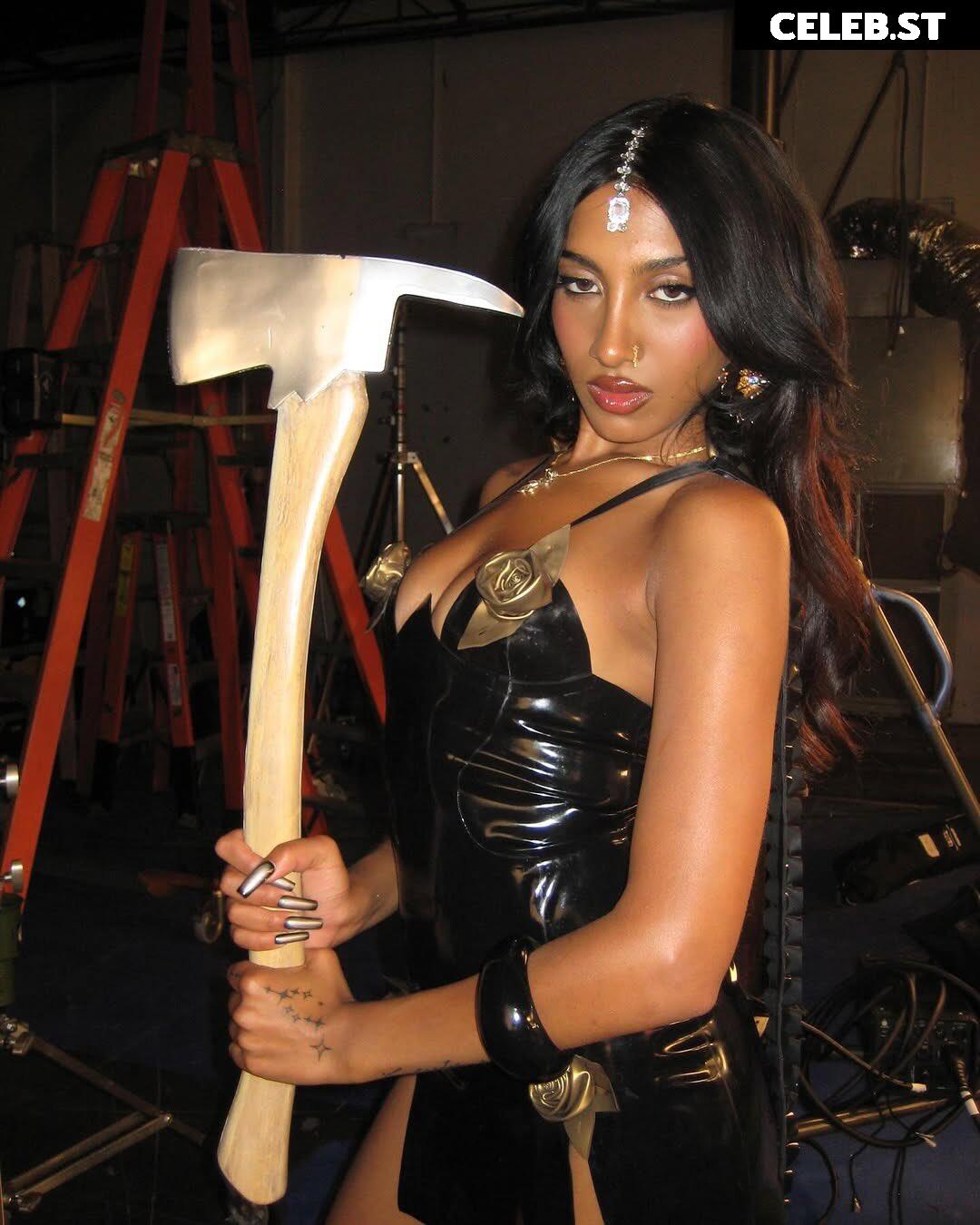 LARA RAJ / lararajj (member of KATSEYE) Image 10030974