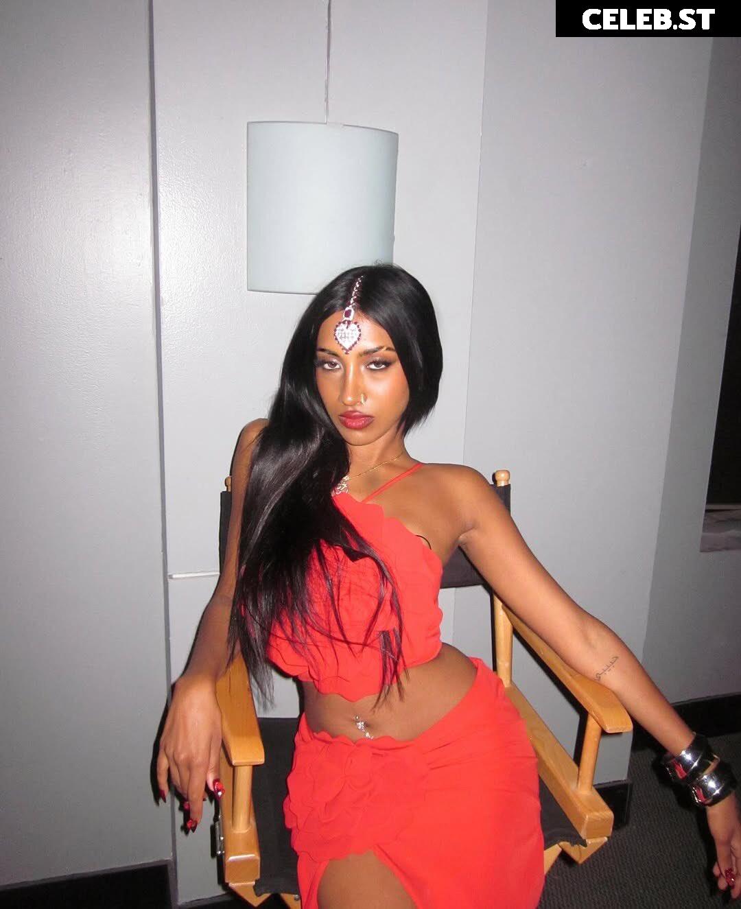 LARA RAJ / lararajj (member of KATSEYE) Image 10030979