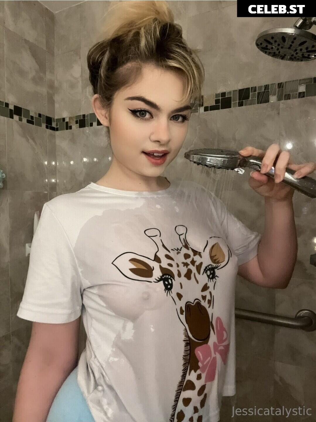 TwinTwitcherz (jessicatalystic - Low_Ad_988) + (Linneas_life_ - Linneas_Feet) Image 10032504