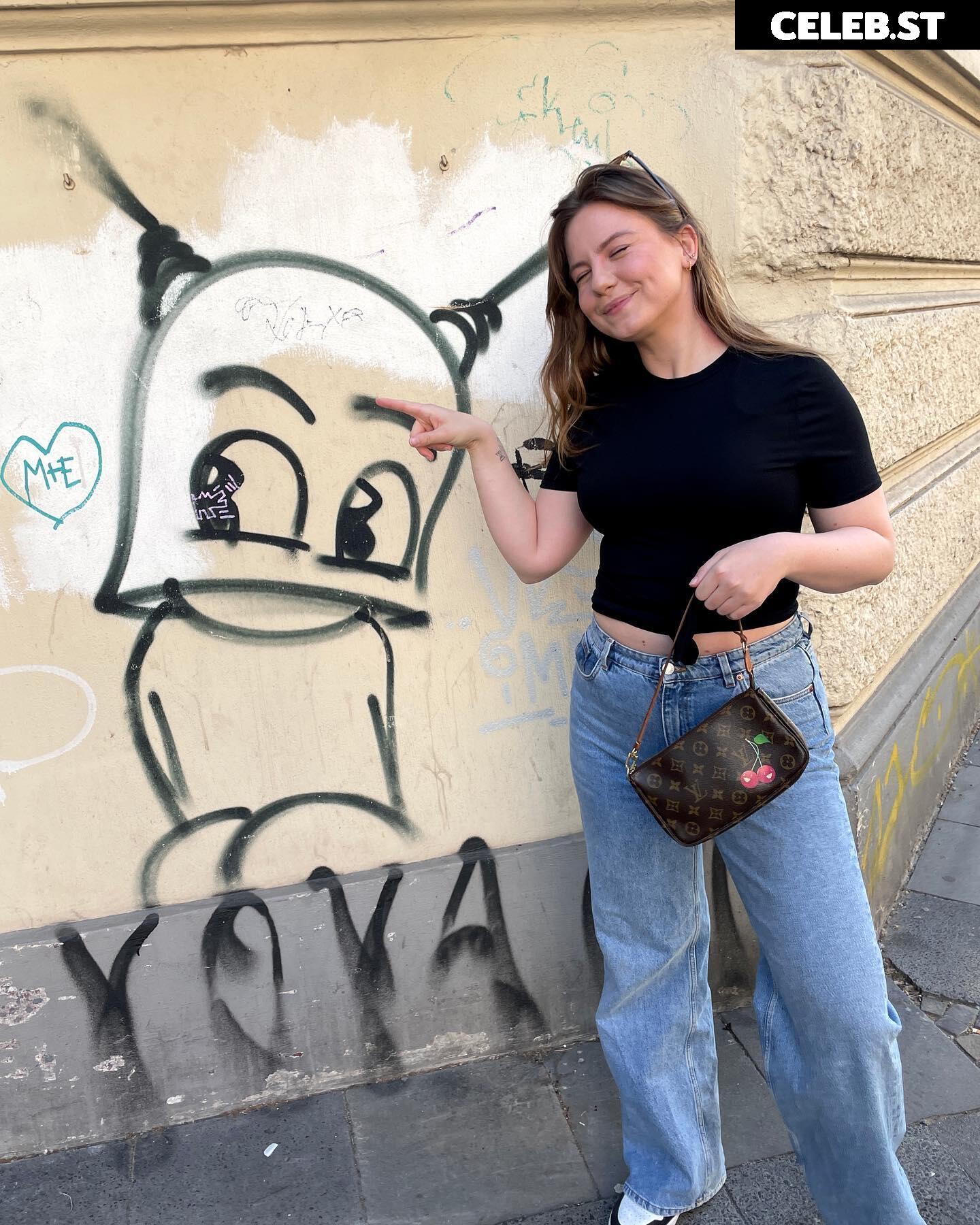 KellyMissesvlog Image 1003261