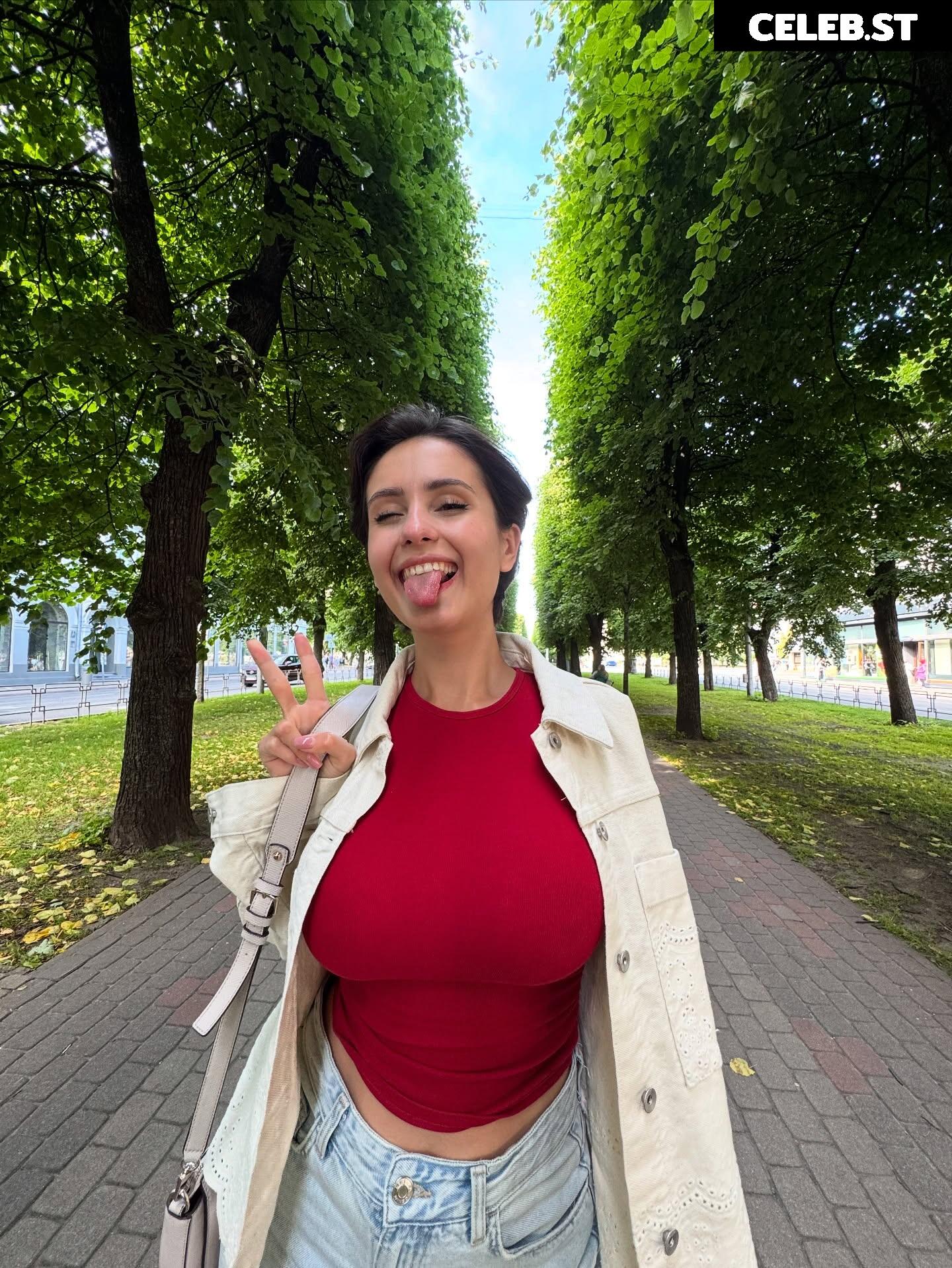 only.lika / Onlylika / likanextlevel / likaland_ Image 10004196