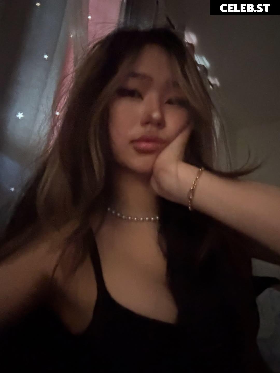 Annie Zheng Image 10000860