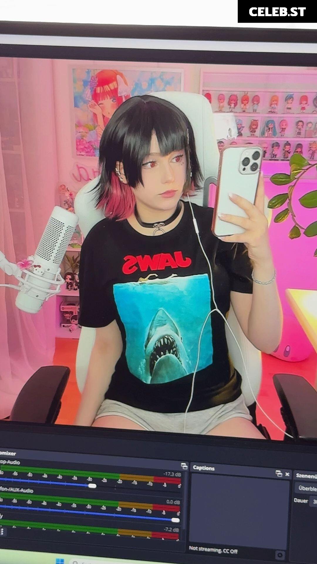 Upminaa Image 10097351