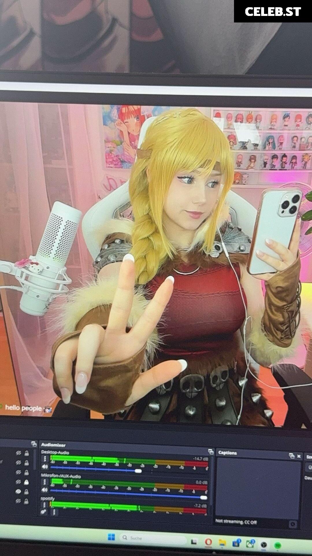 Upminaa Image 10097228