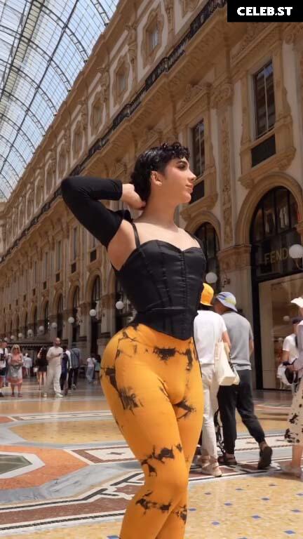 Alex Fox Image 10096147