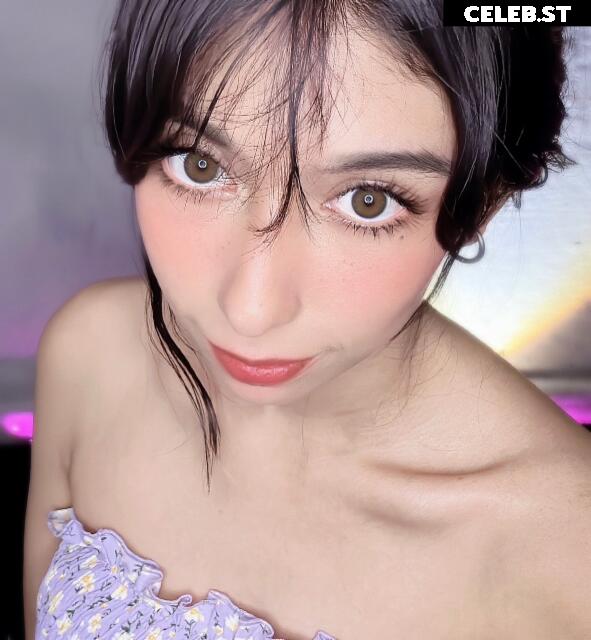 Lilywaifu | lily_waffle Image 10091947