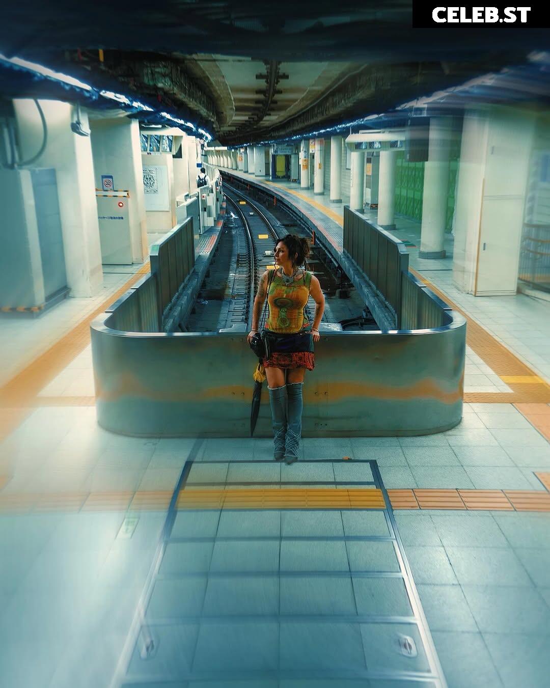 Krewella (Yasmine Yousaf &amp; Jahan Yousaf) Image 10091083