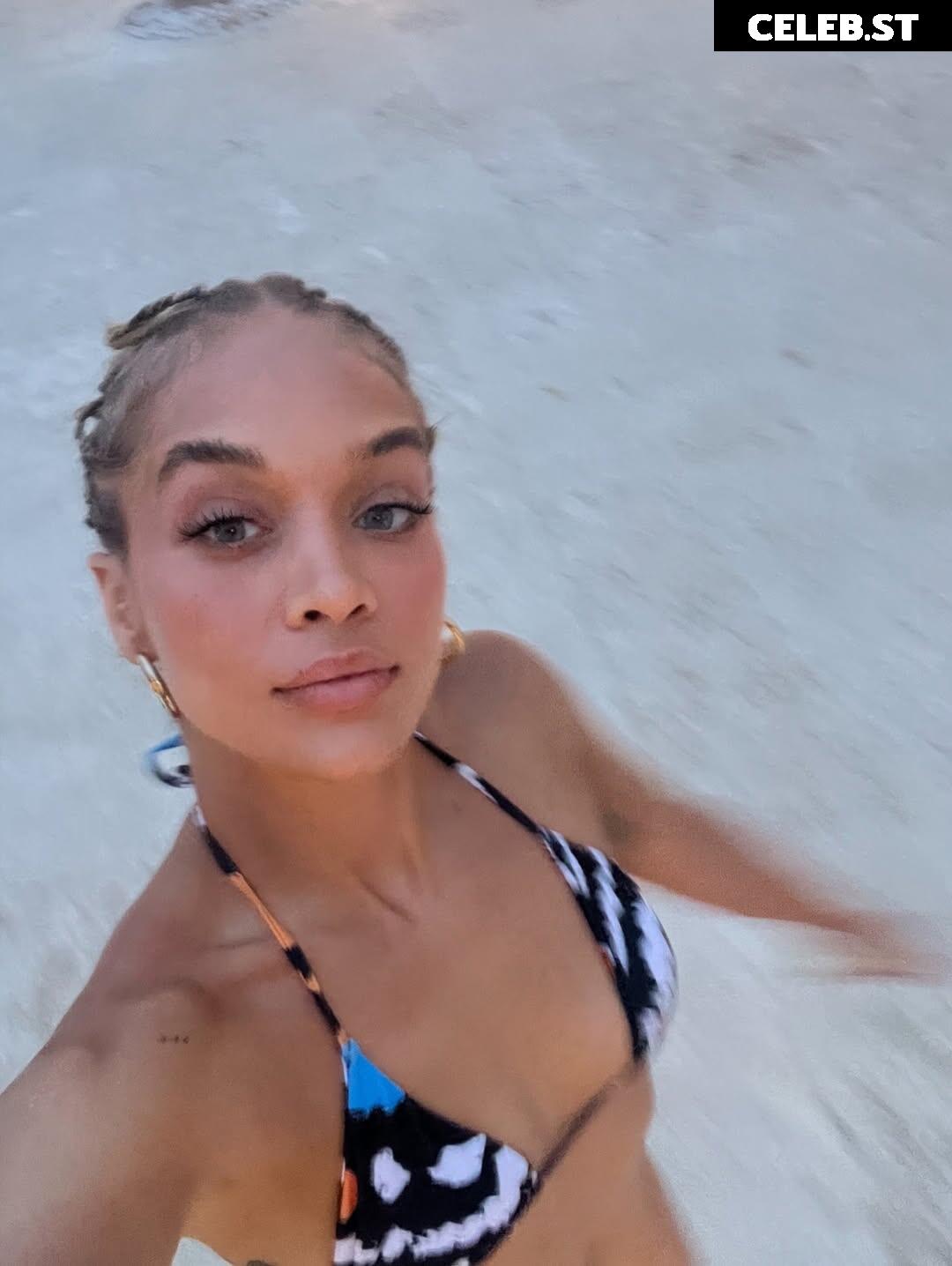 Jasmine Sanders/Golden Barbie Image 10091063
