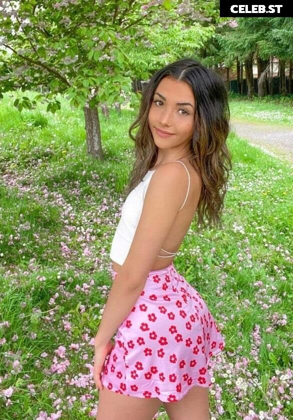 Andrea Botez Image 1008573