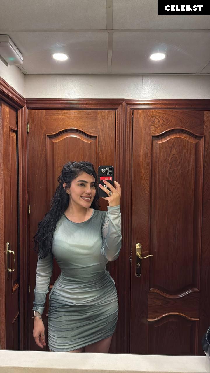 Estef Palacios Image 10087206