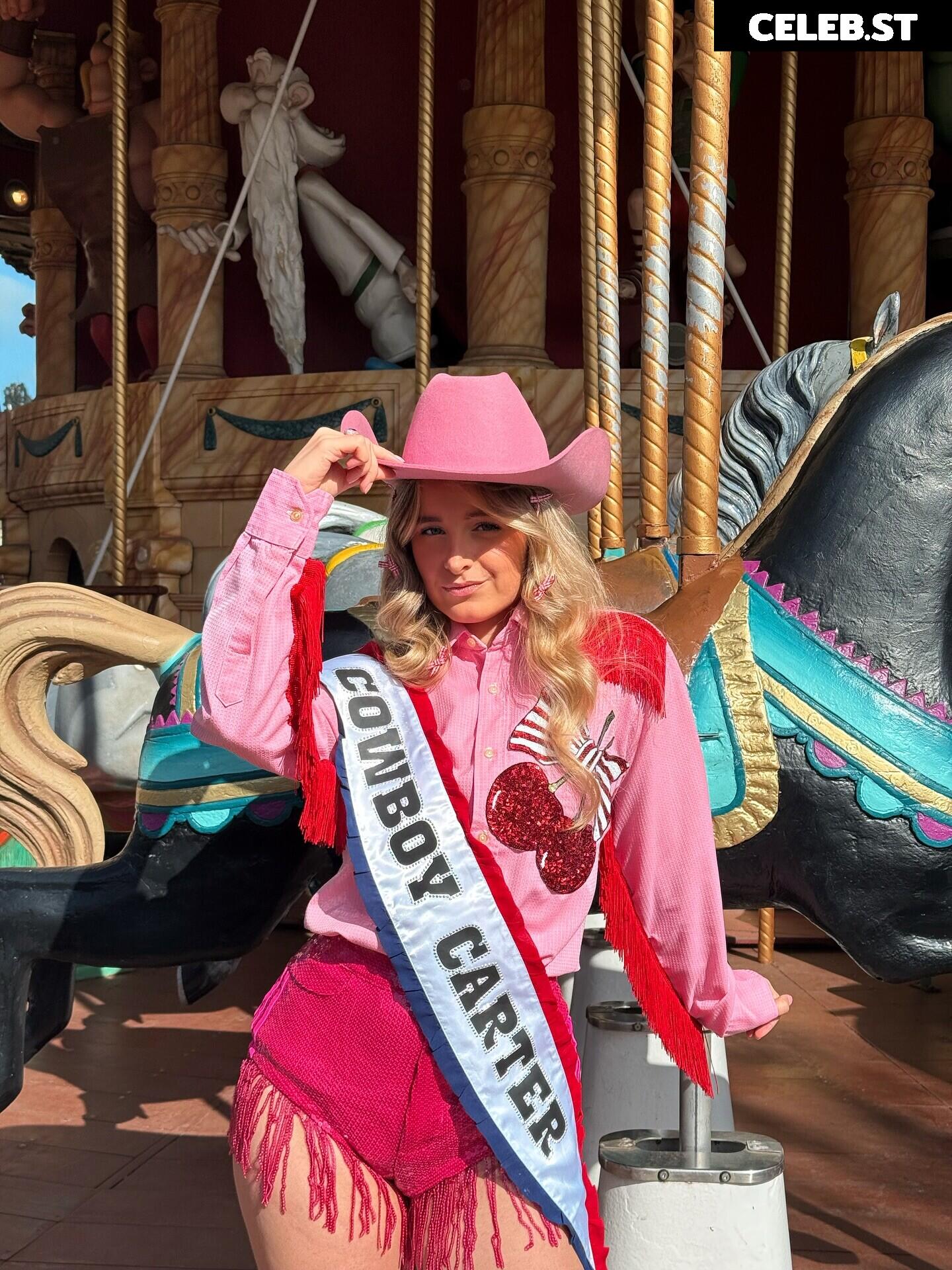 Camille LV / camille_lvqu Image 10081985