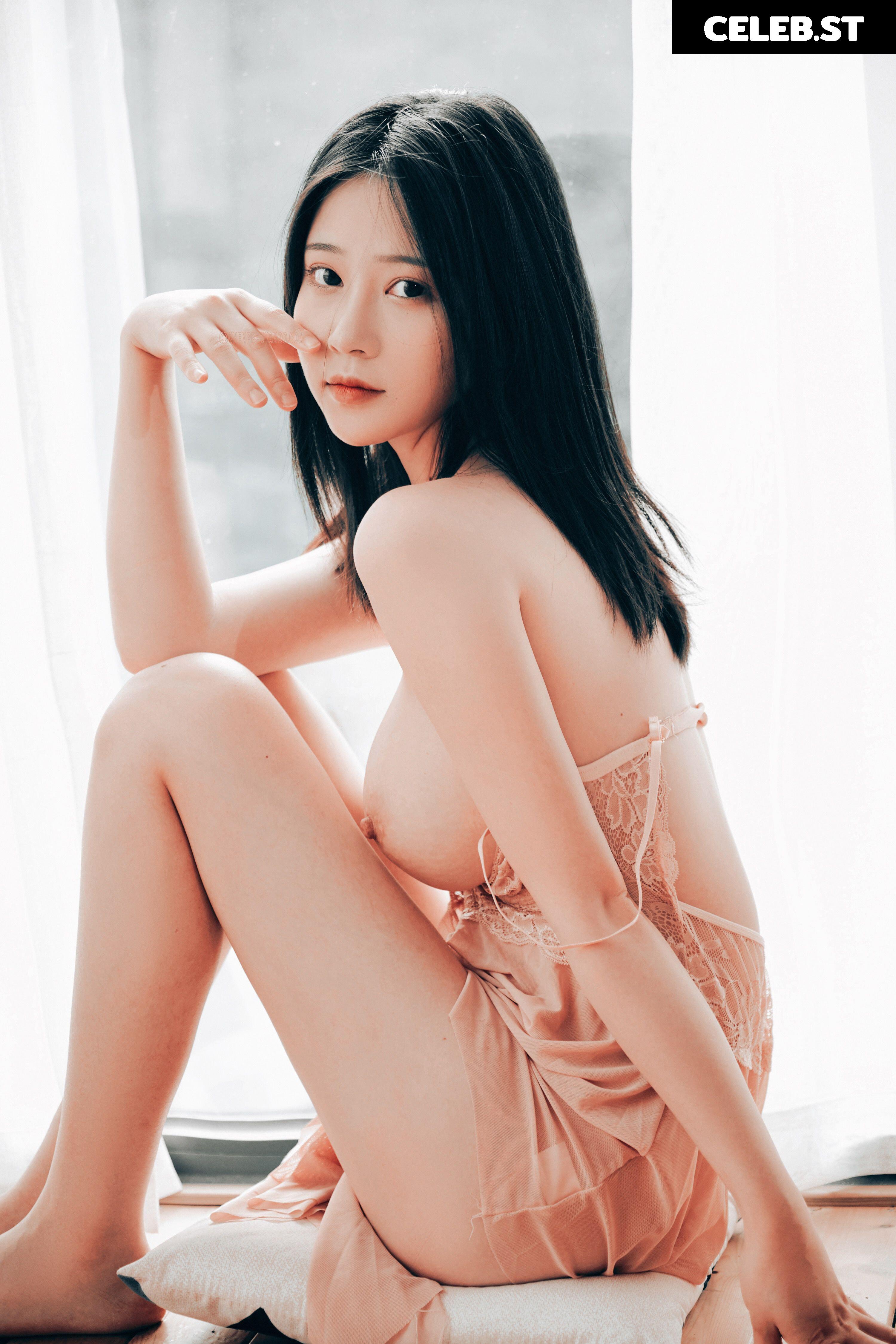 nnian_ Image 10080348