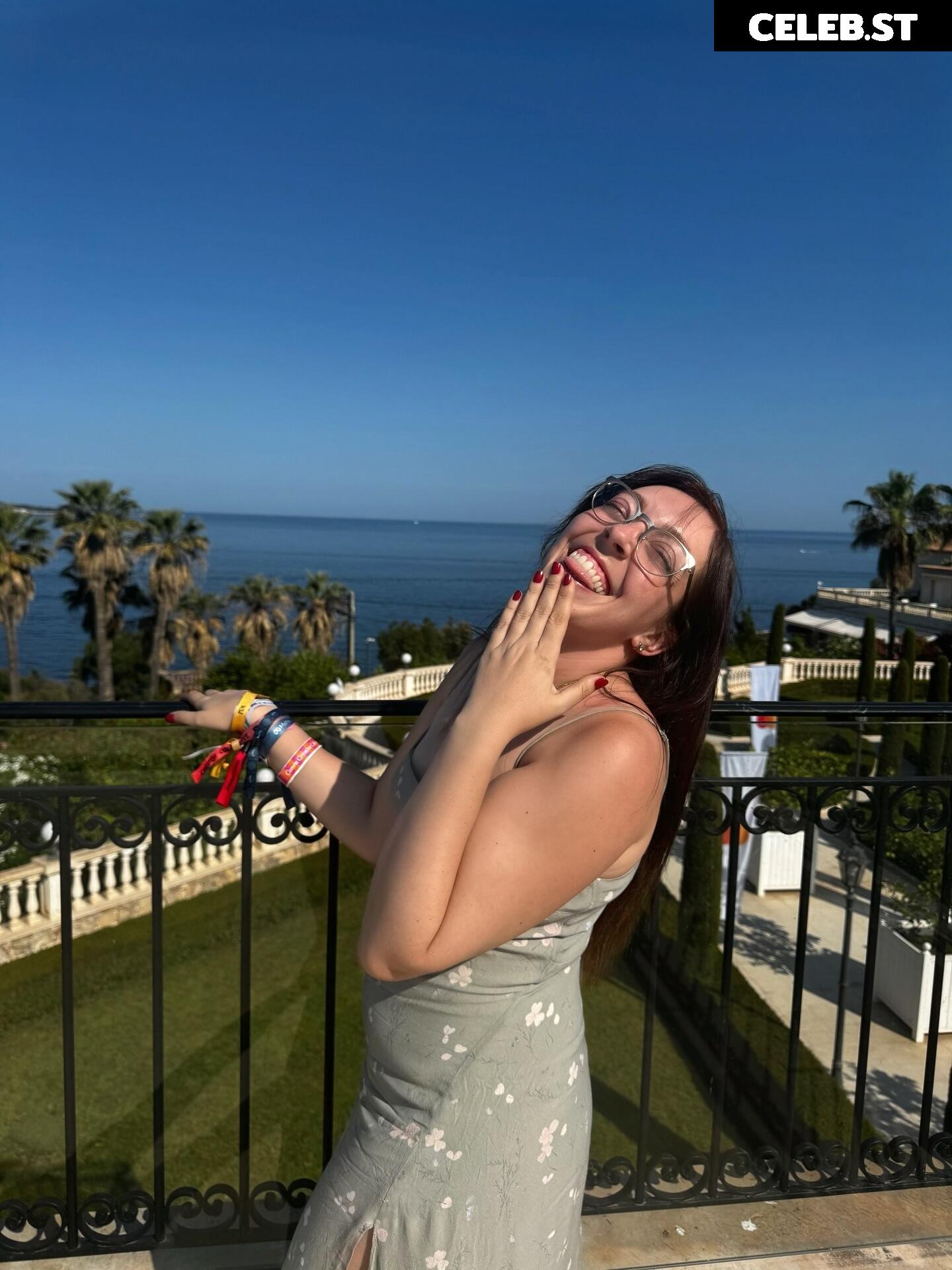 Swell Entertainment Image 10082192