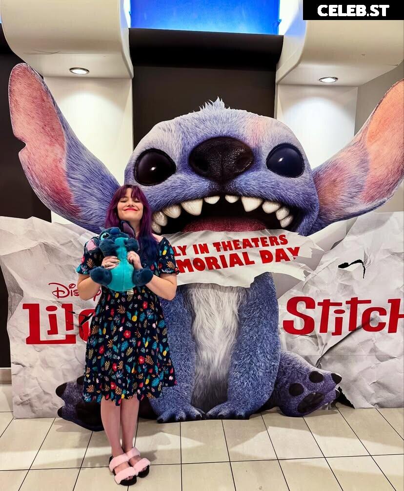 Whitney Van Laningham Image 10082163