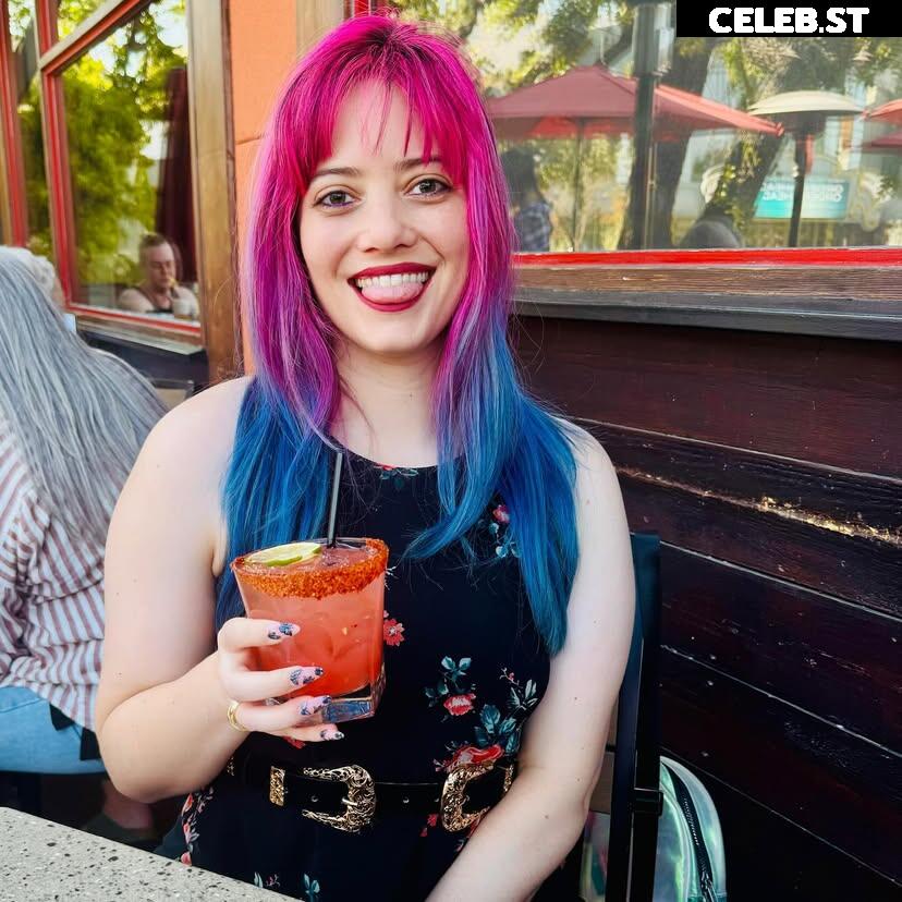 Whitney Van Laningham Image 10082175