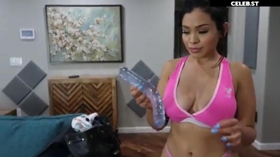 Brittanya Razavi Image 3164430