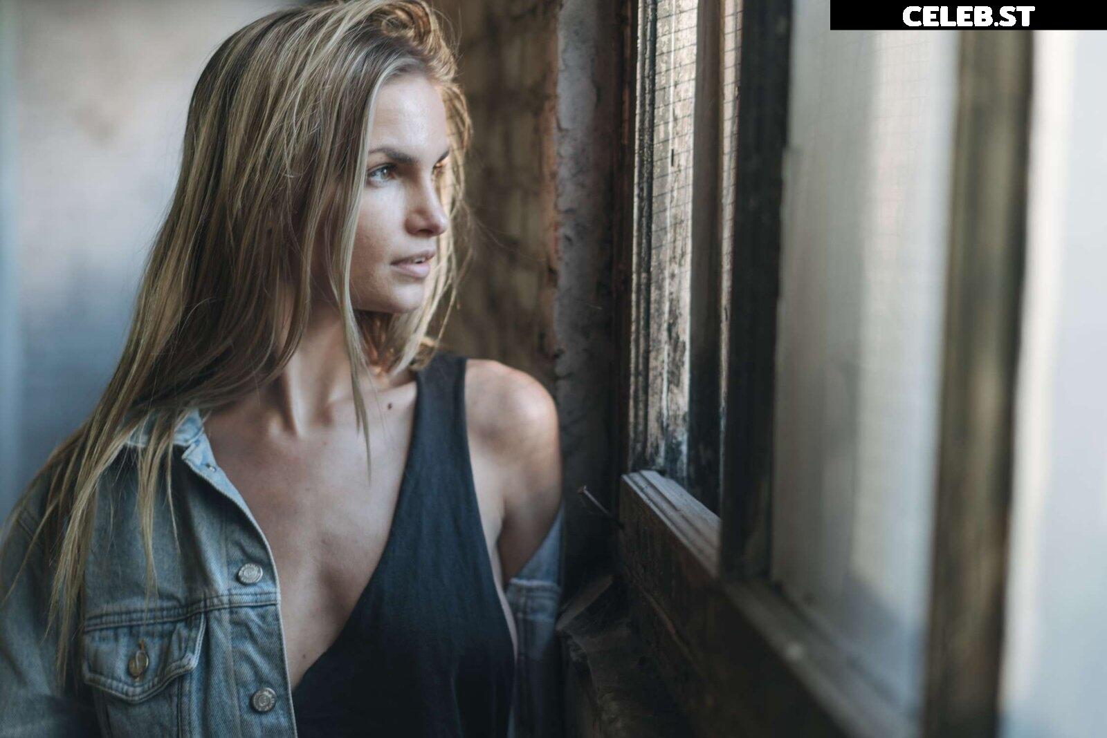 Alexis Reed Image 3151092