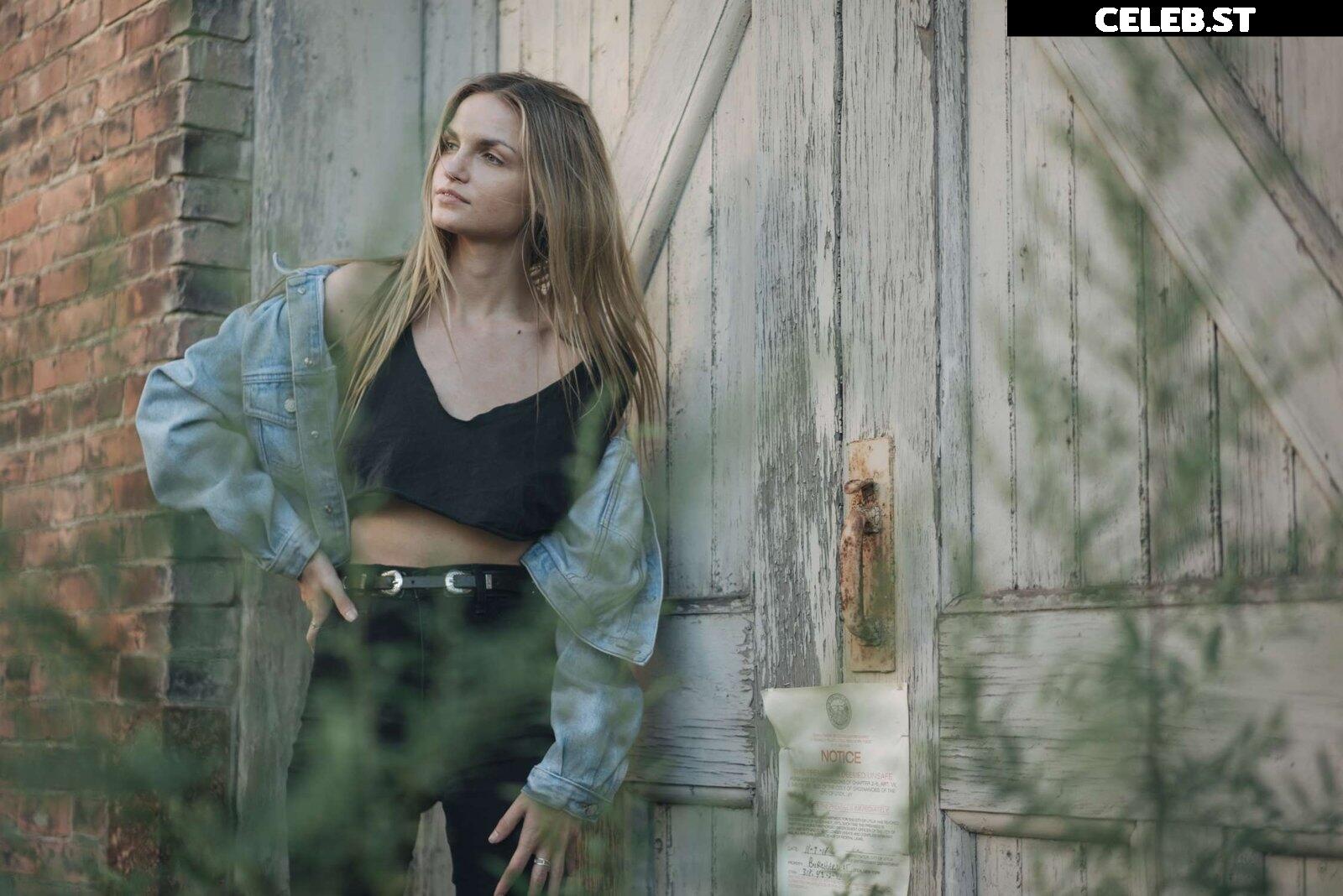 Alexis Reed Image 3151222