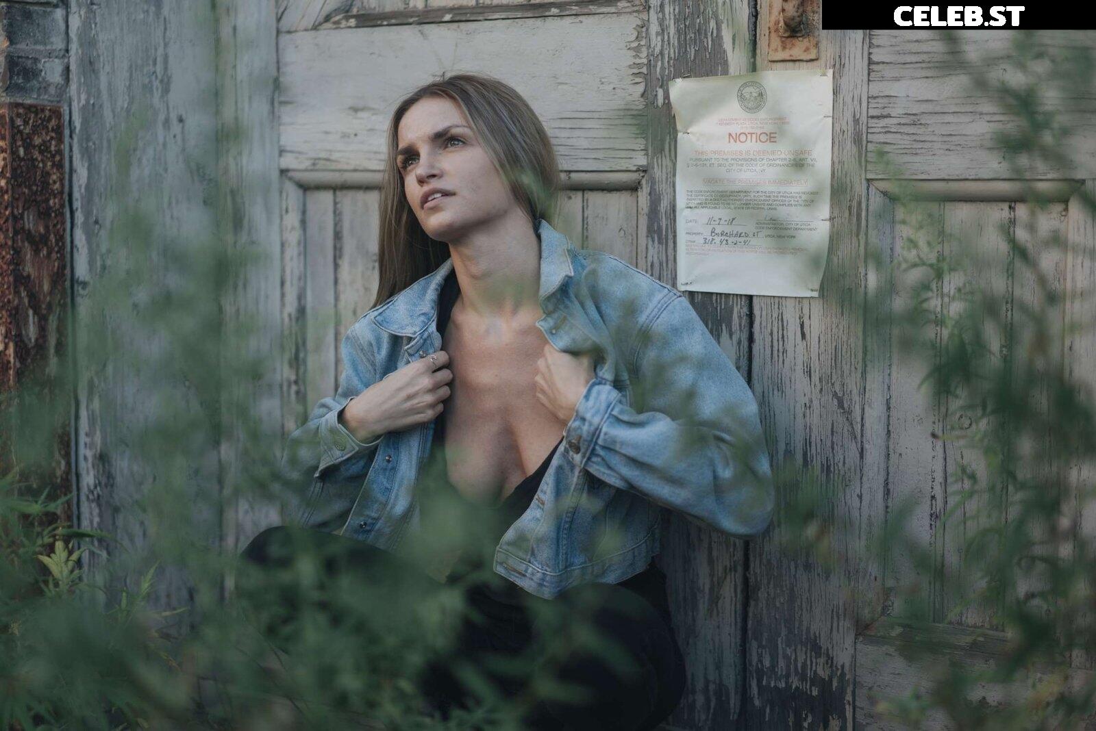 Alexis Reed Image 3150974