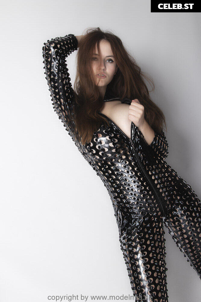 Mia Schmidt Image 3137500