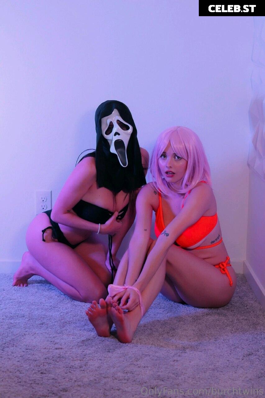 Julia &amp; Lauren Burch Image 3132061