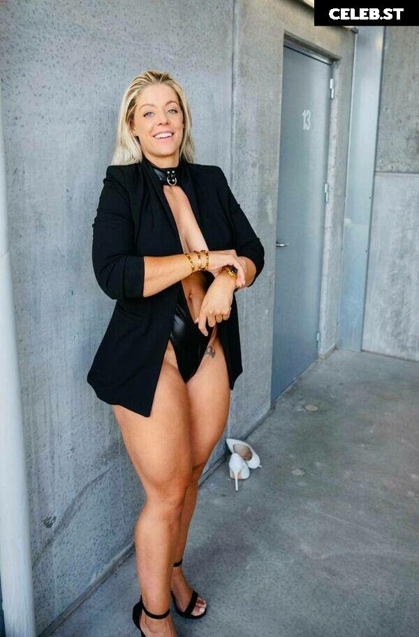 Mia Sand Image 3102849