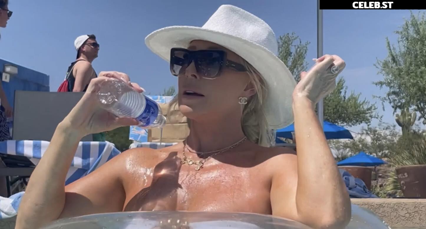 Morgan Taylor Image 3102708