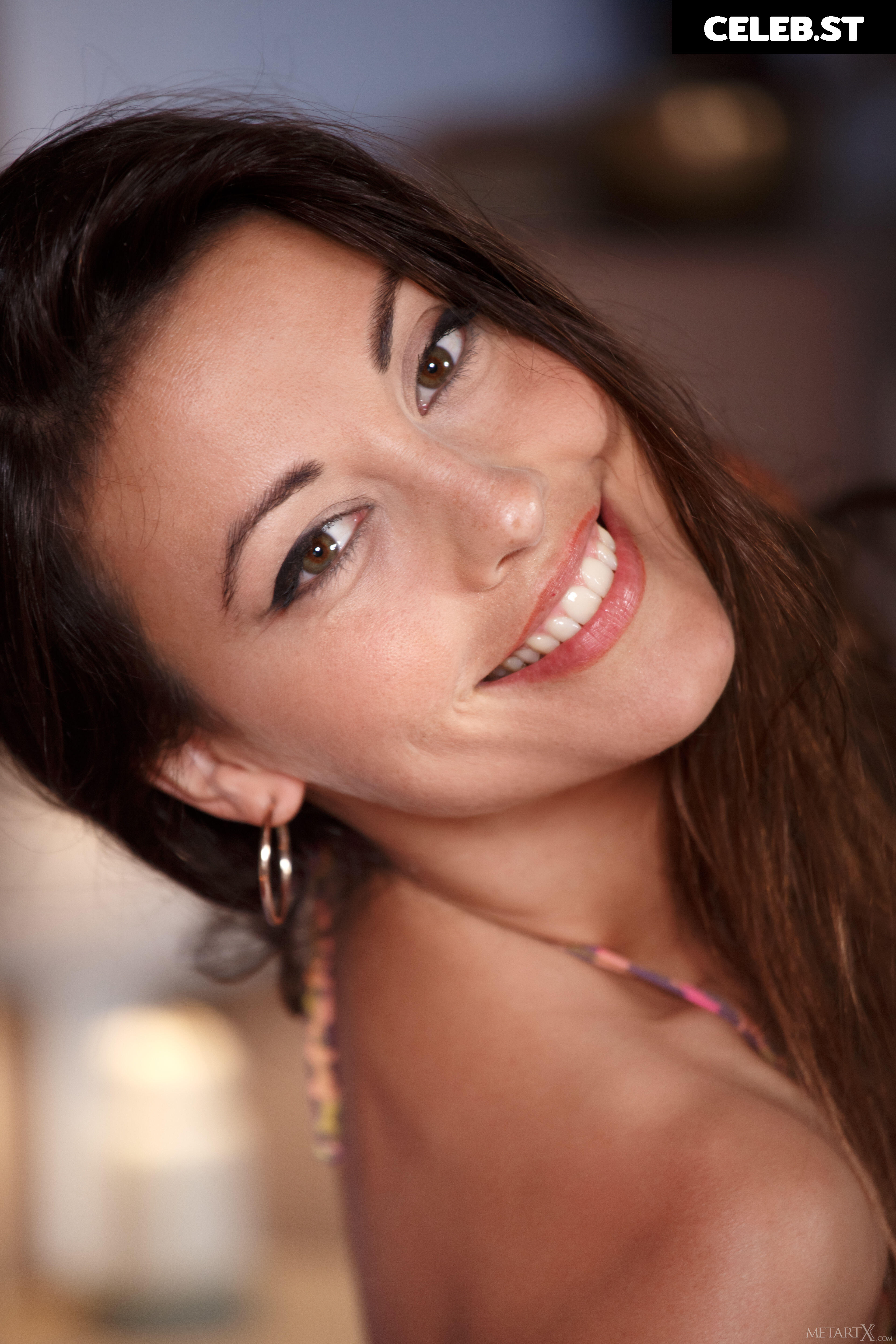 Lorena Image 3296875