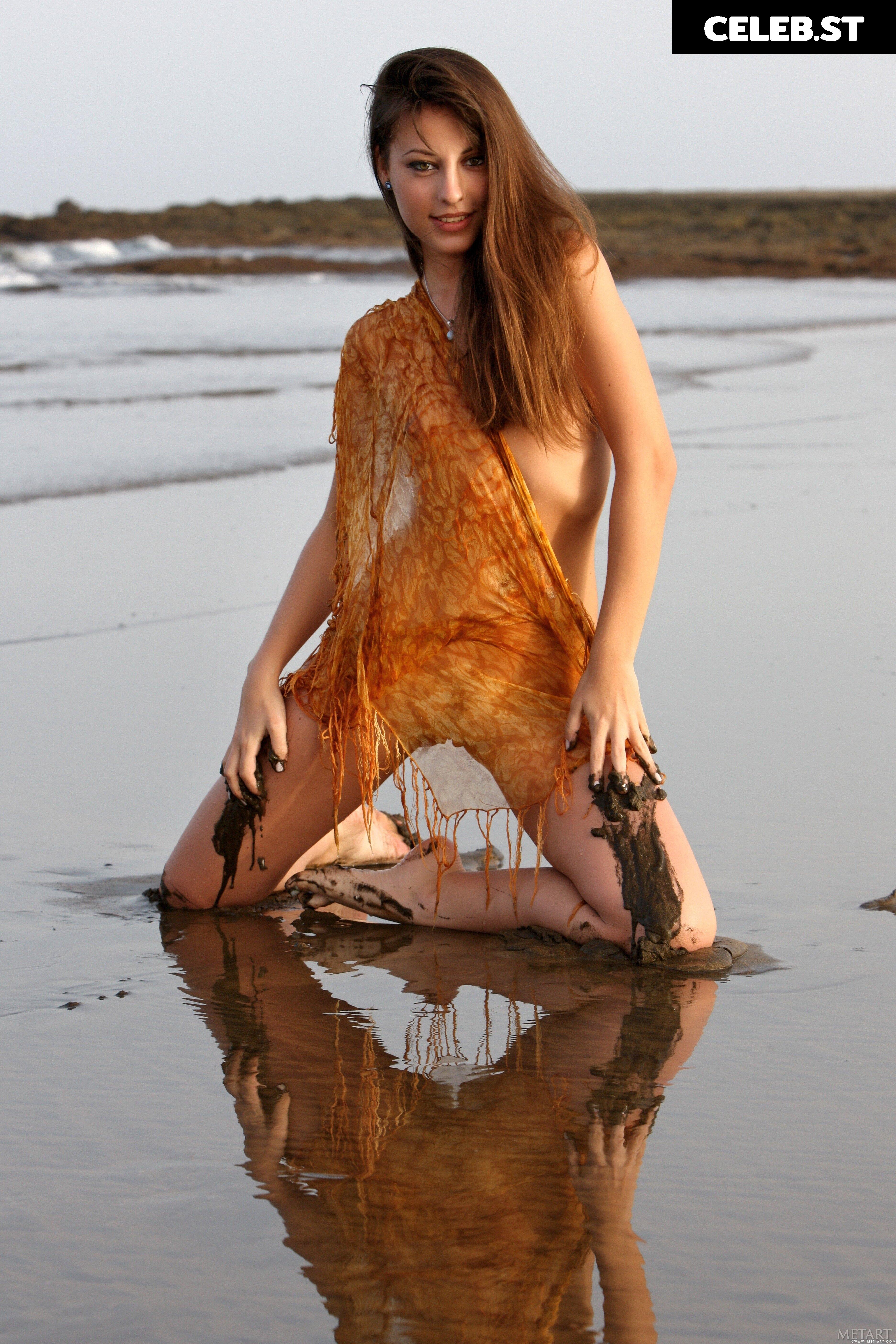 Lorena Image 3294640