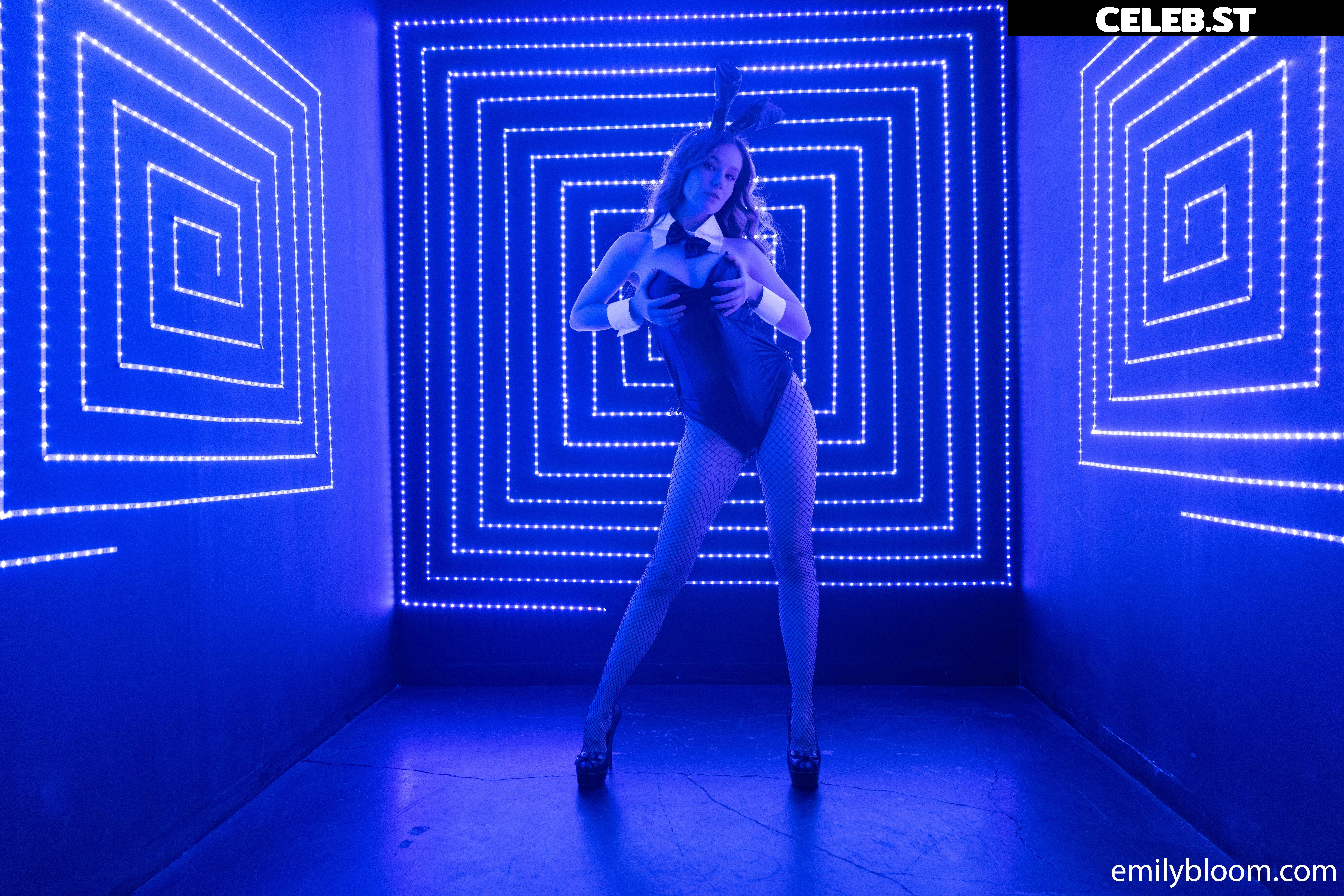 Emily Bloom Image 3290589