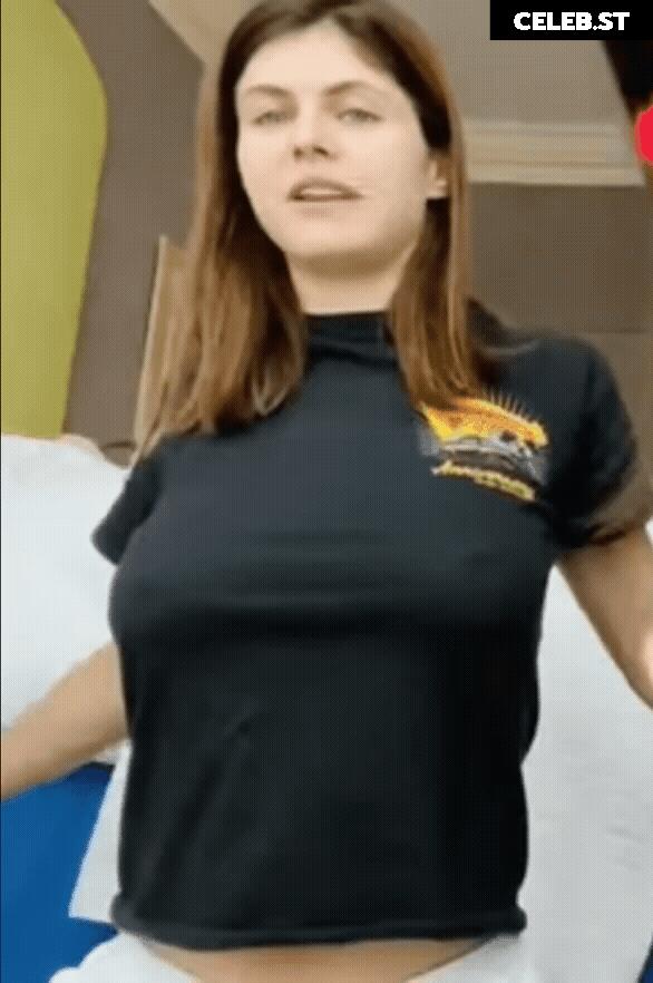 Alexandra Daddario Image 3299292