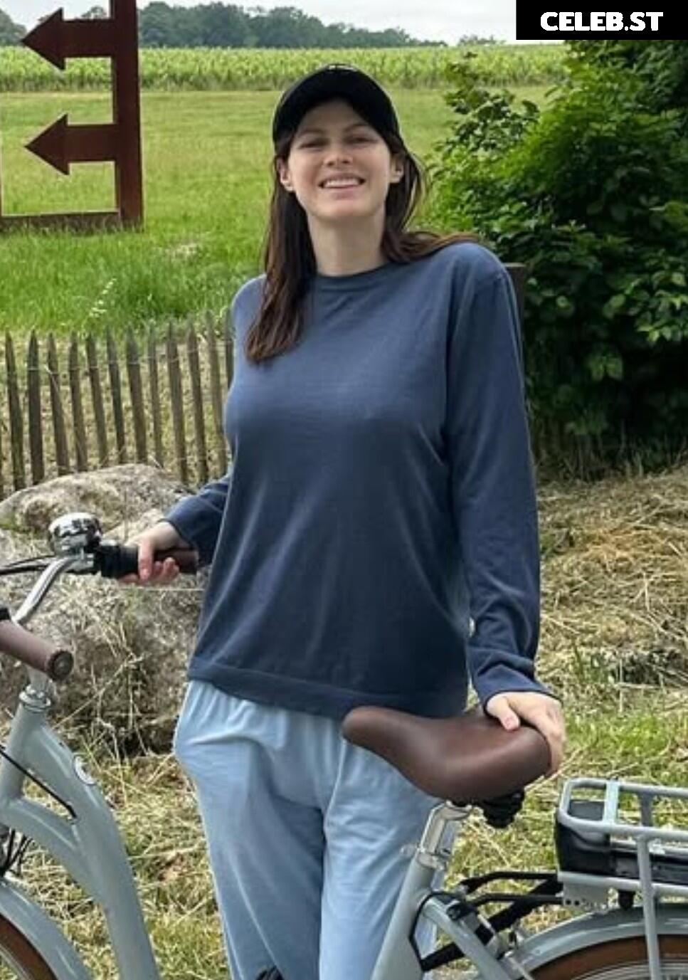 Alexandra Daddario Image 3299281