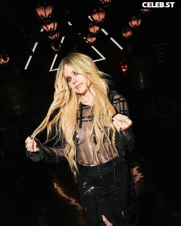 Avril Lavigne Image 3299278