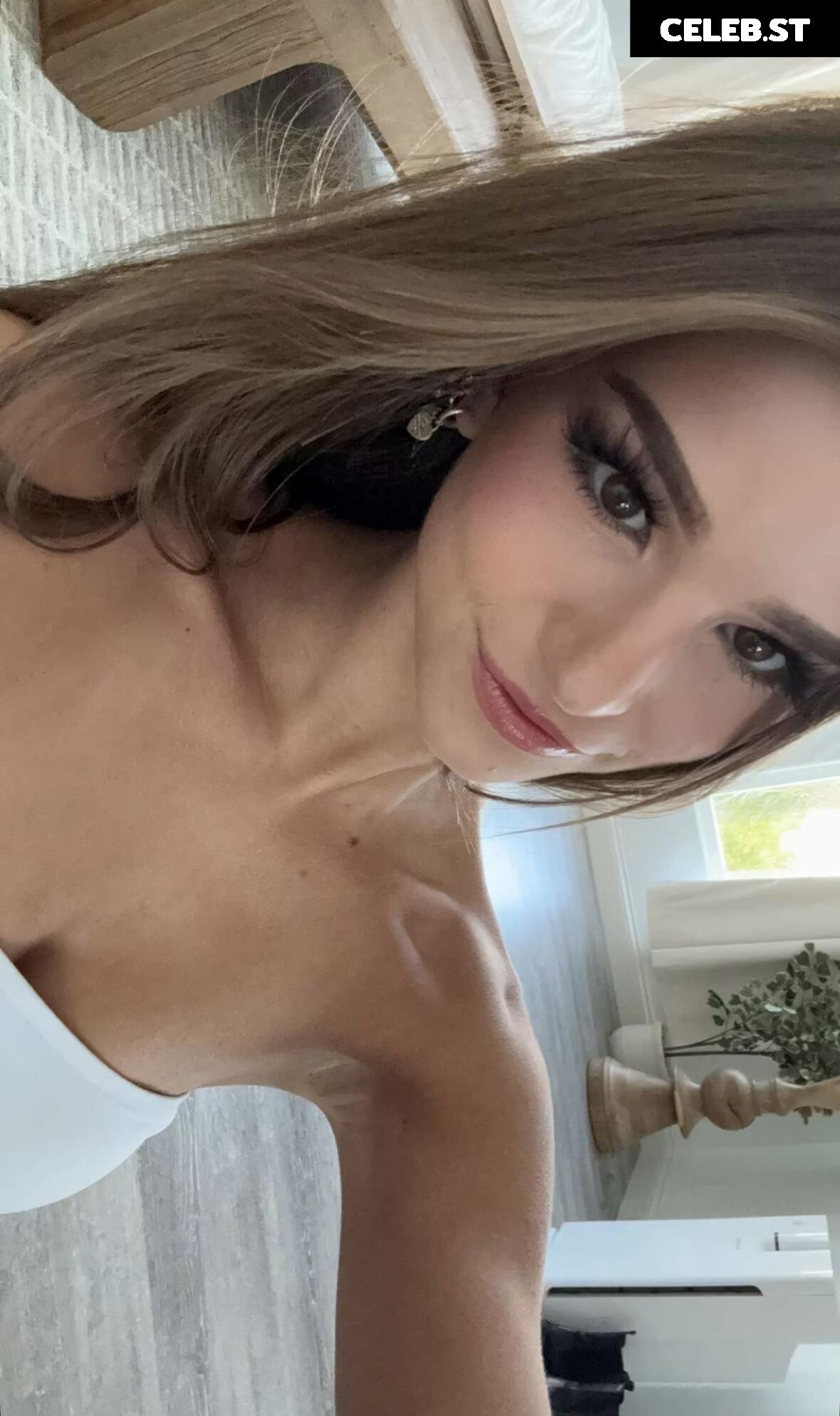 Brooke Monk Image 3284541