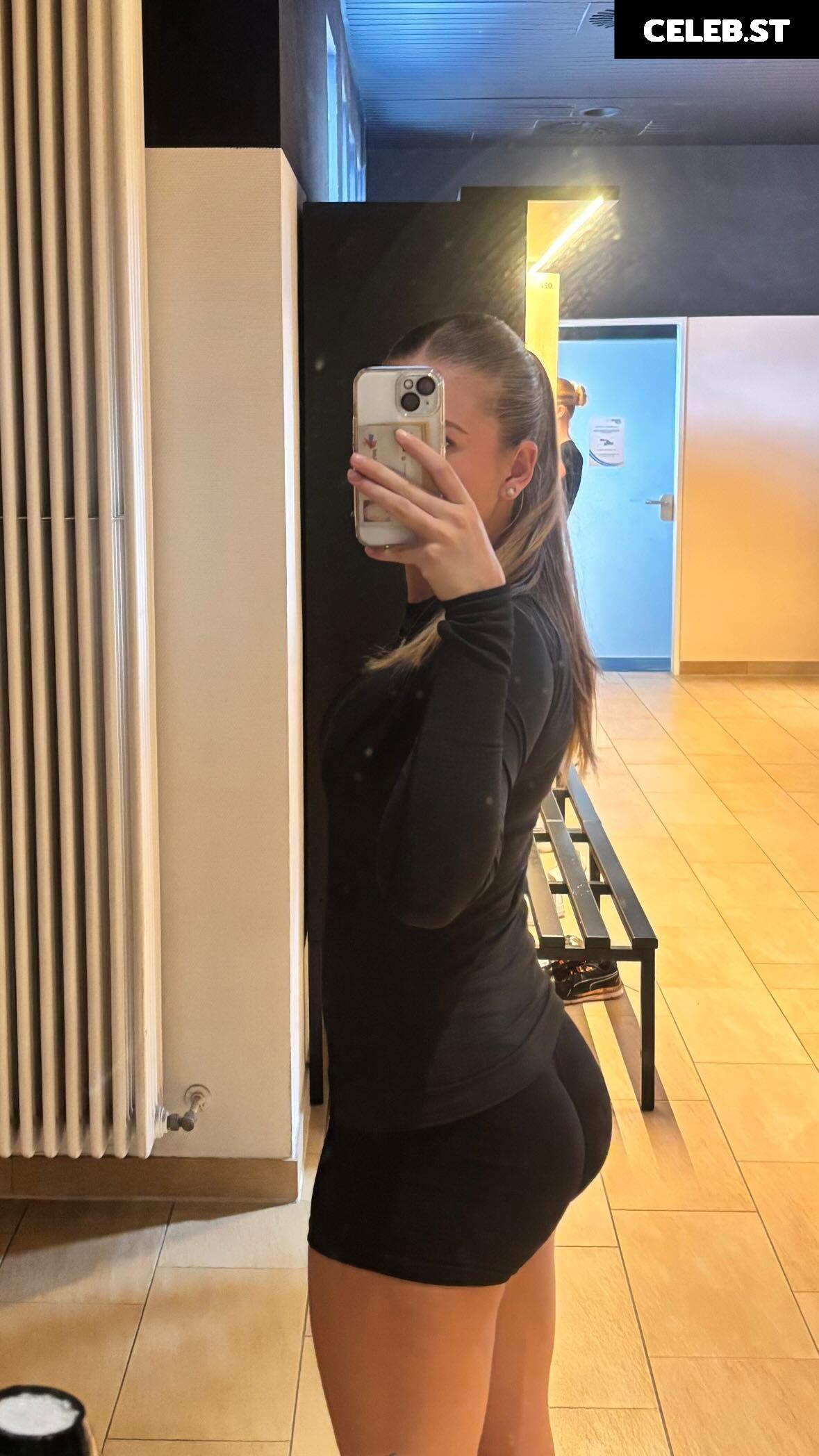 02.queenice Image 3250783