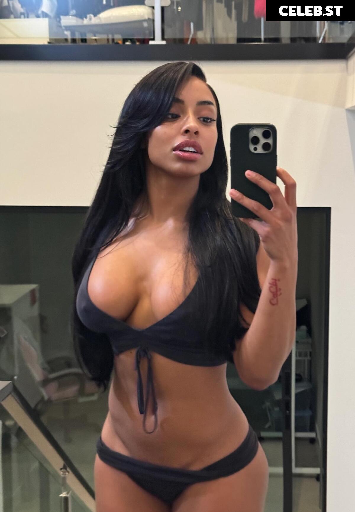 Qimmah Russo Image 324473