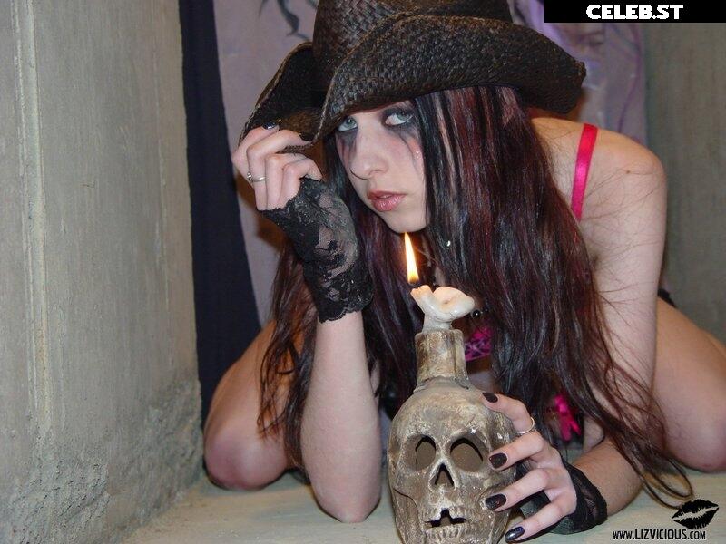 Liz Vicious Image 3206082