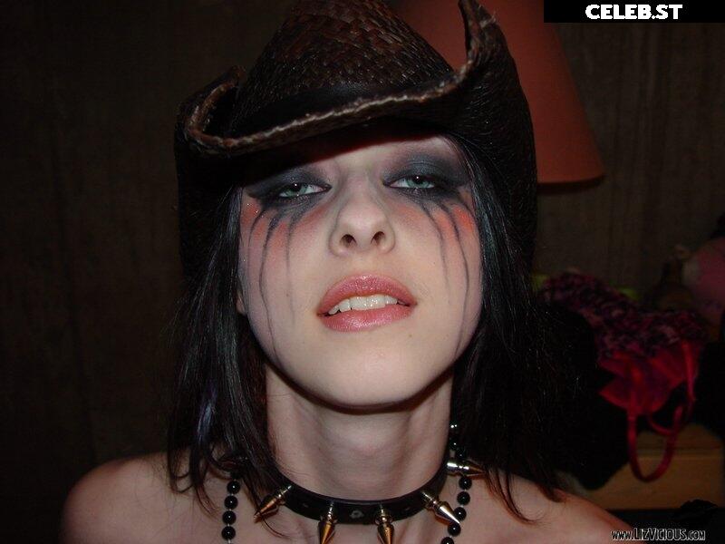 Liz Vicious Image 3206222