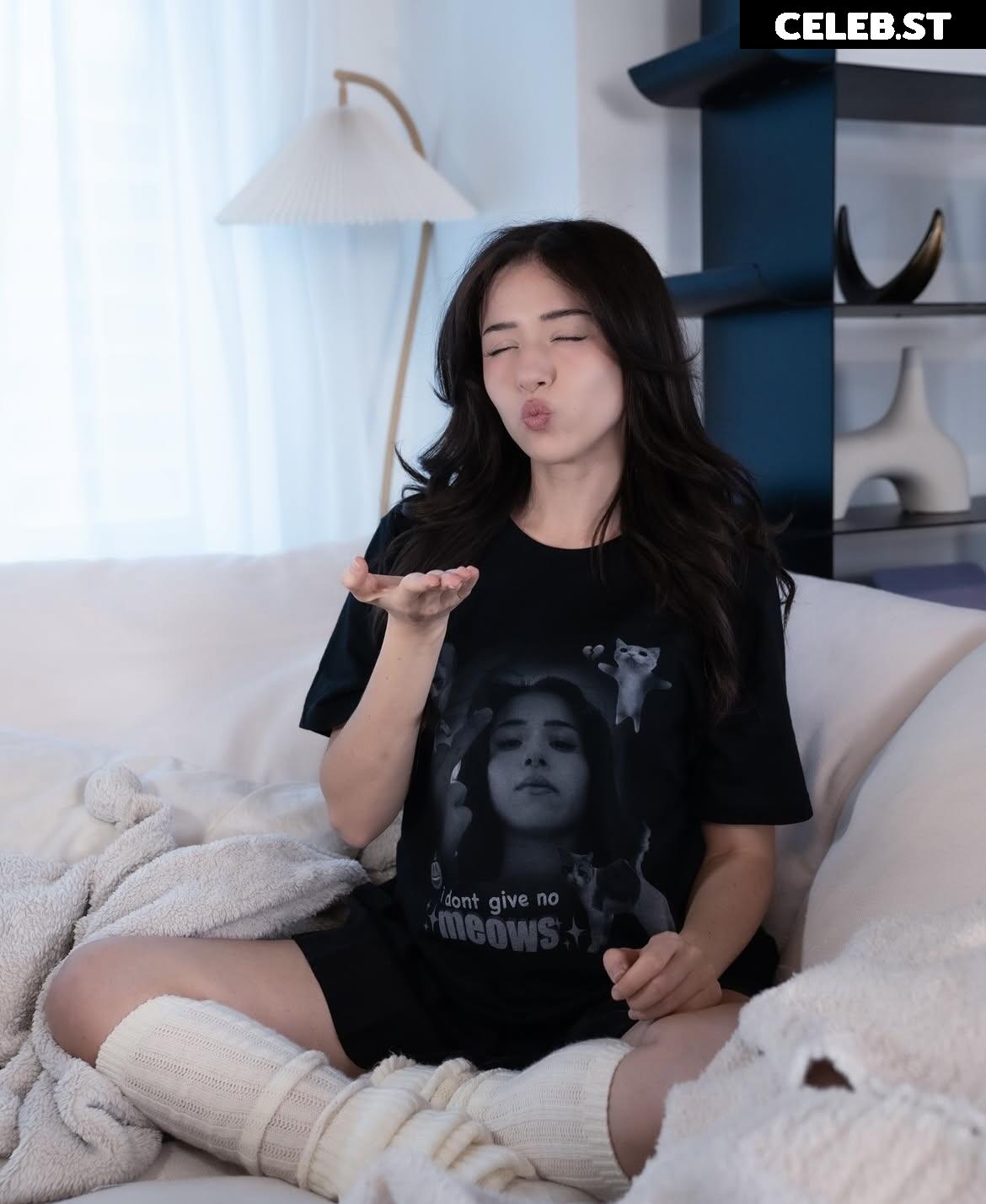 Pokimane Image 3385422