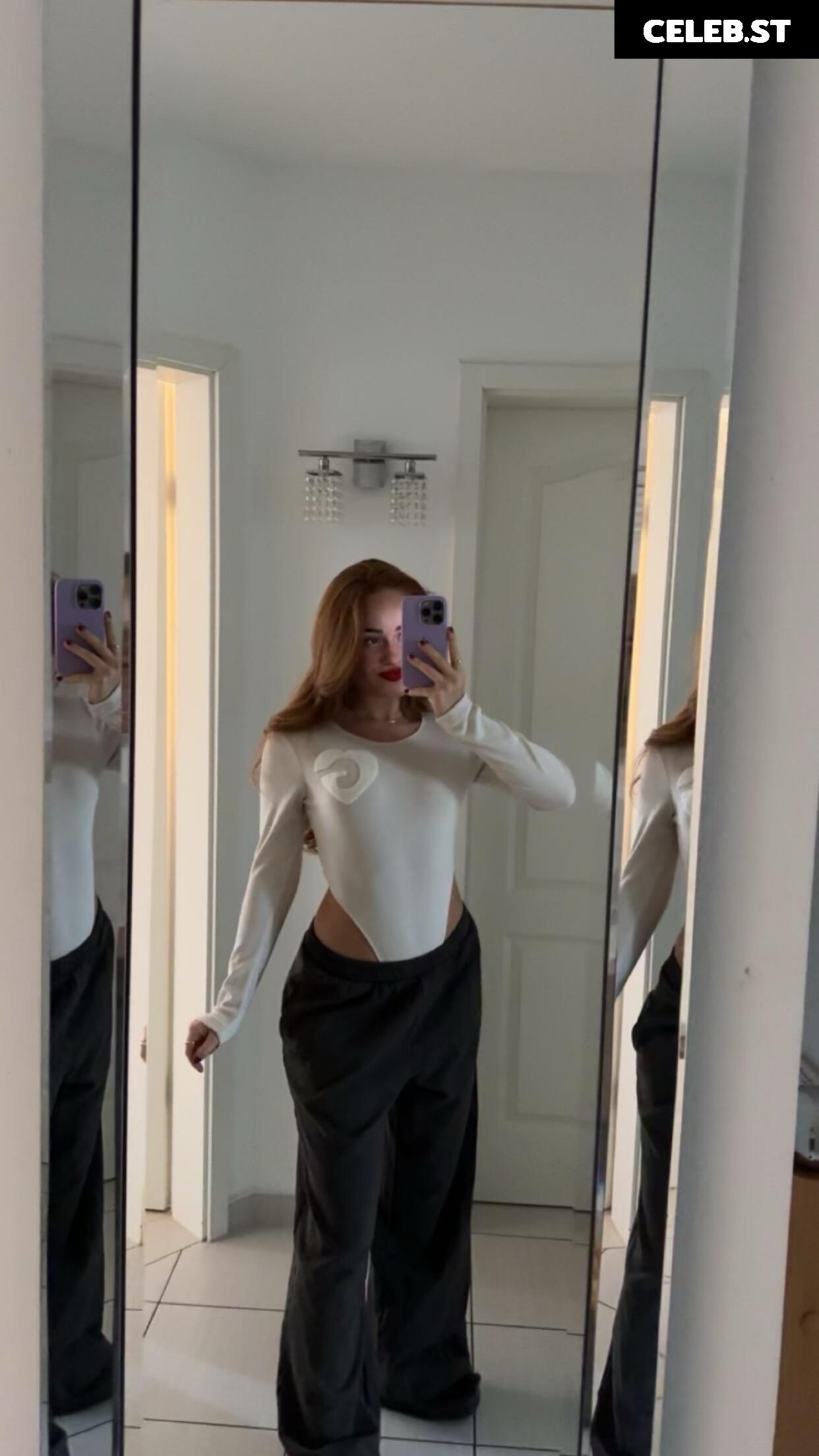 Leoobalys Image 3387924