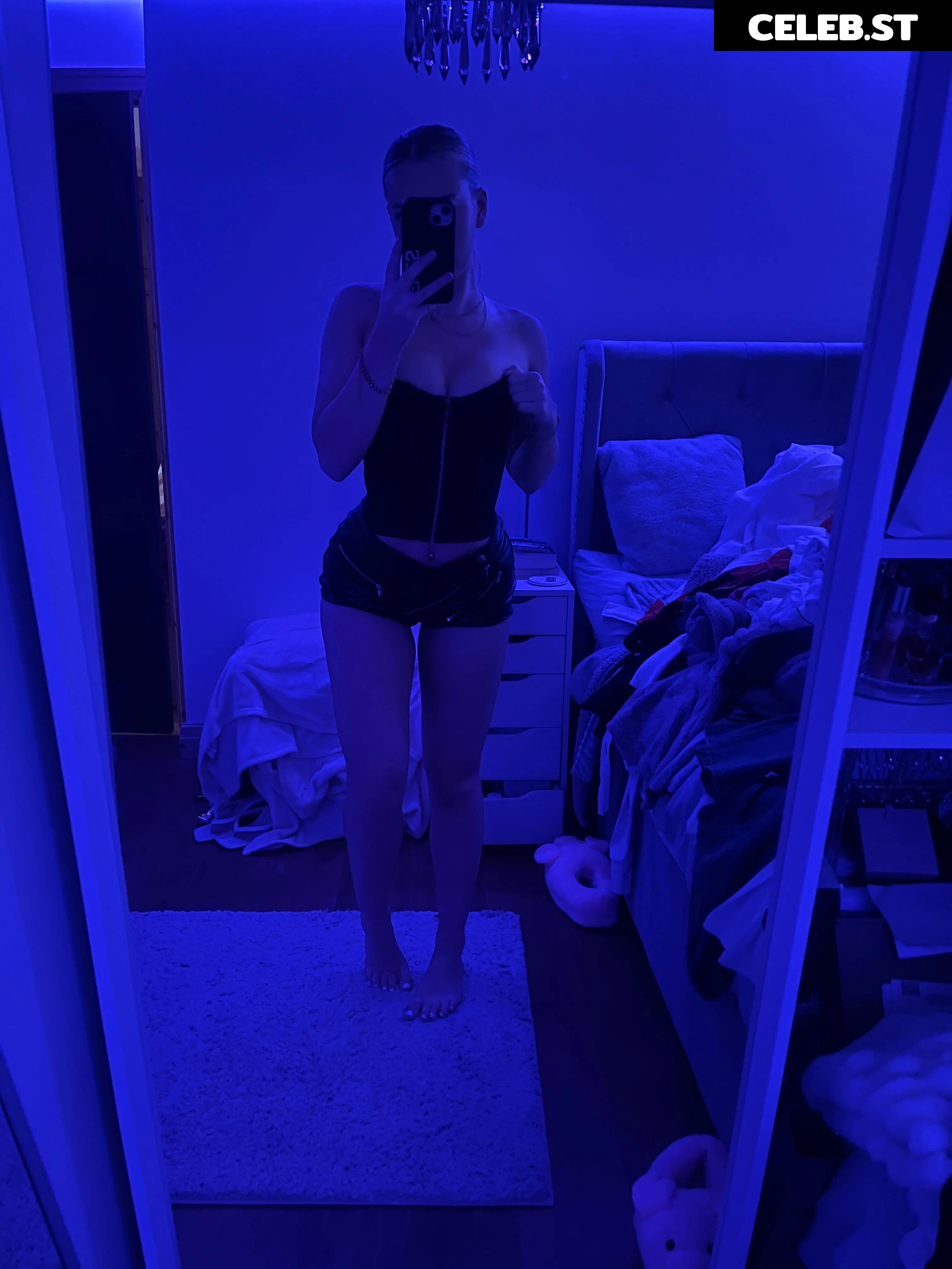 Evie Garbe Image 3388077
