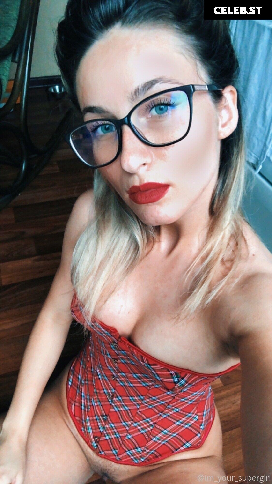 Cara Mell Image 3375878