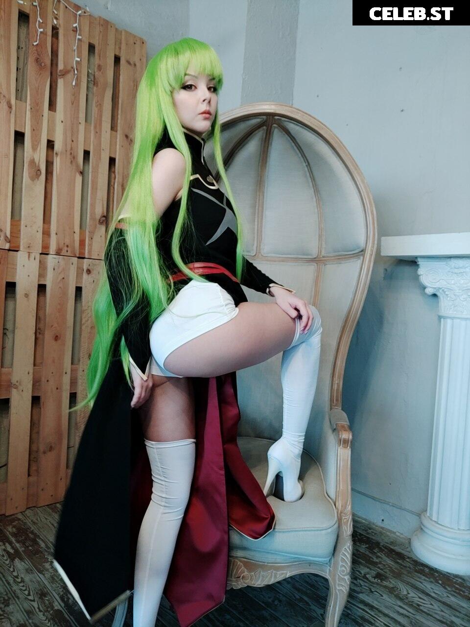 Helly Valentine Image 3354165