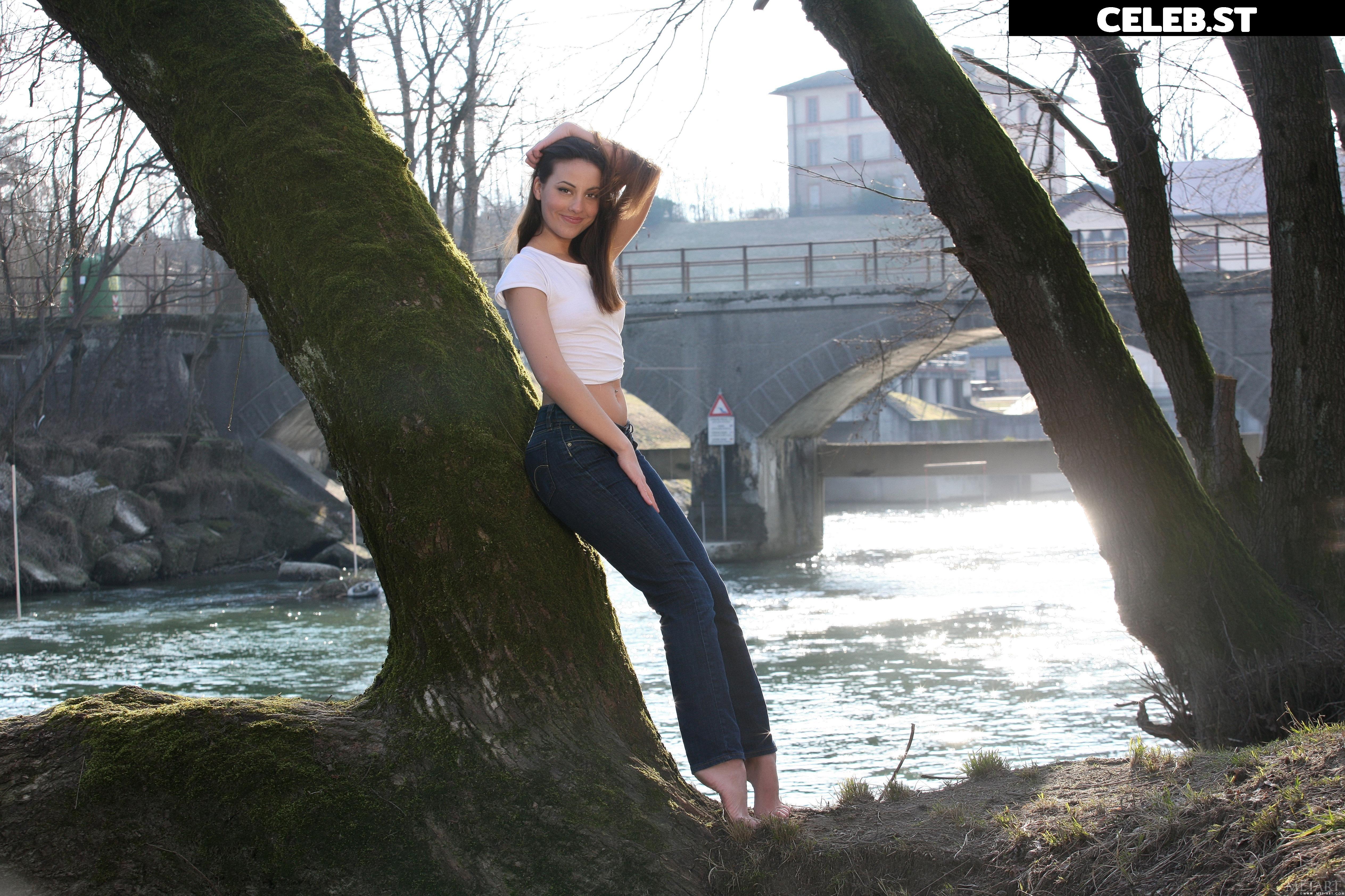 Lorena Image 3337690