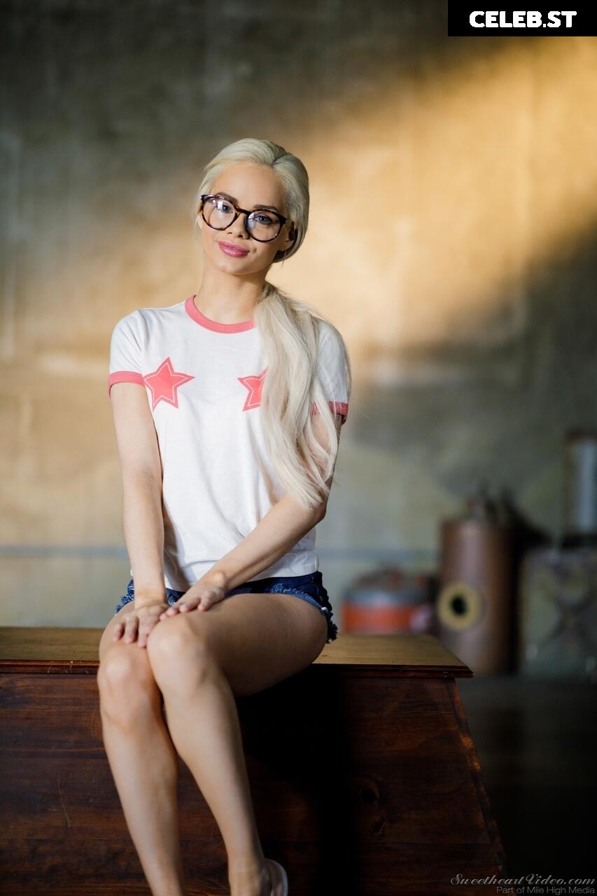 Elsa Jean Image 3339575