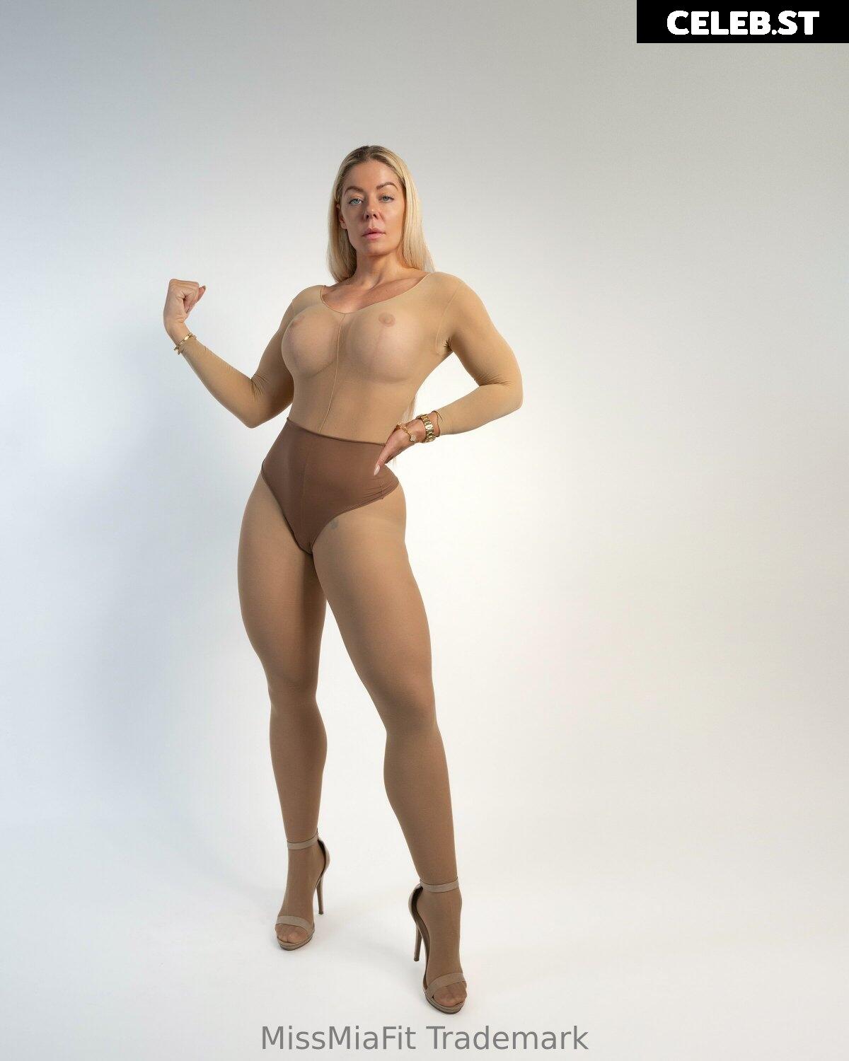 Mia Sand Image 3317986