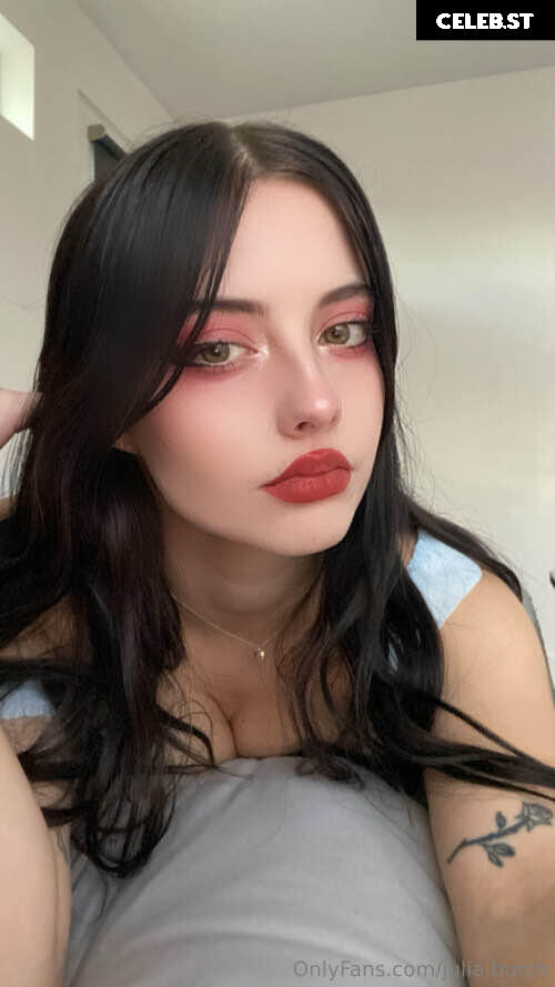 Julia &amp; Lauren Burch Image 3312646