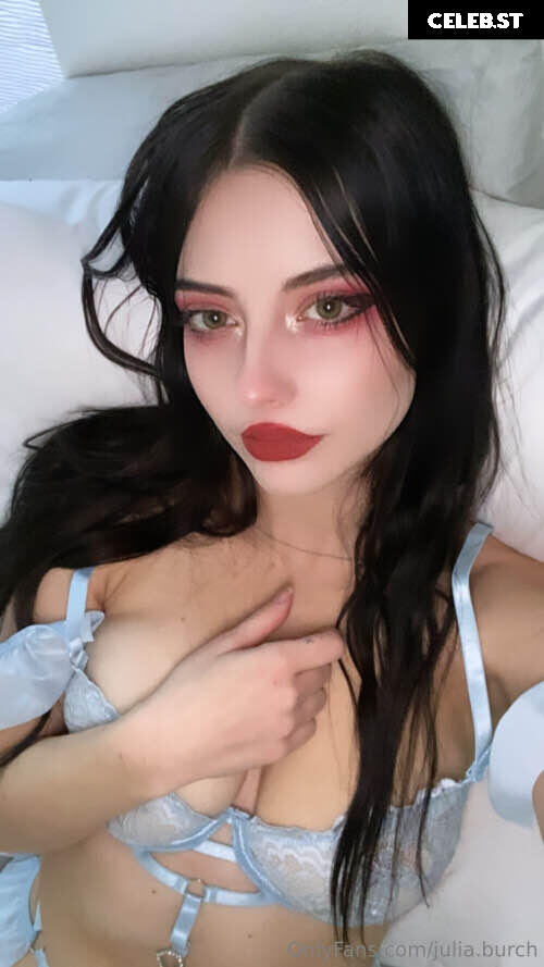 Julia &amp; Lauren Burch Image 3312615