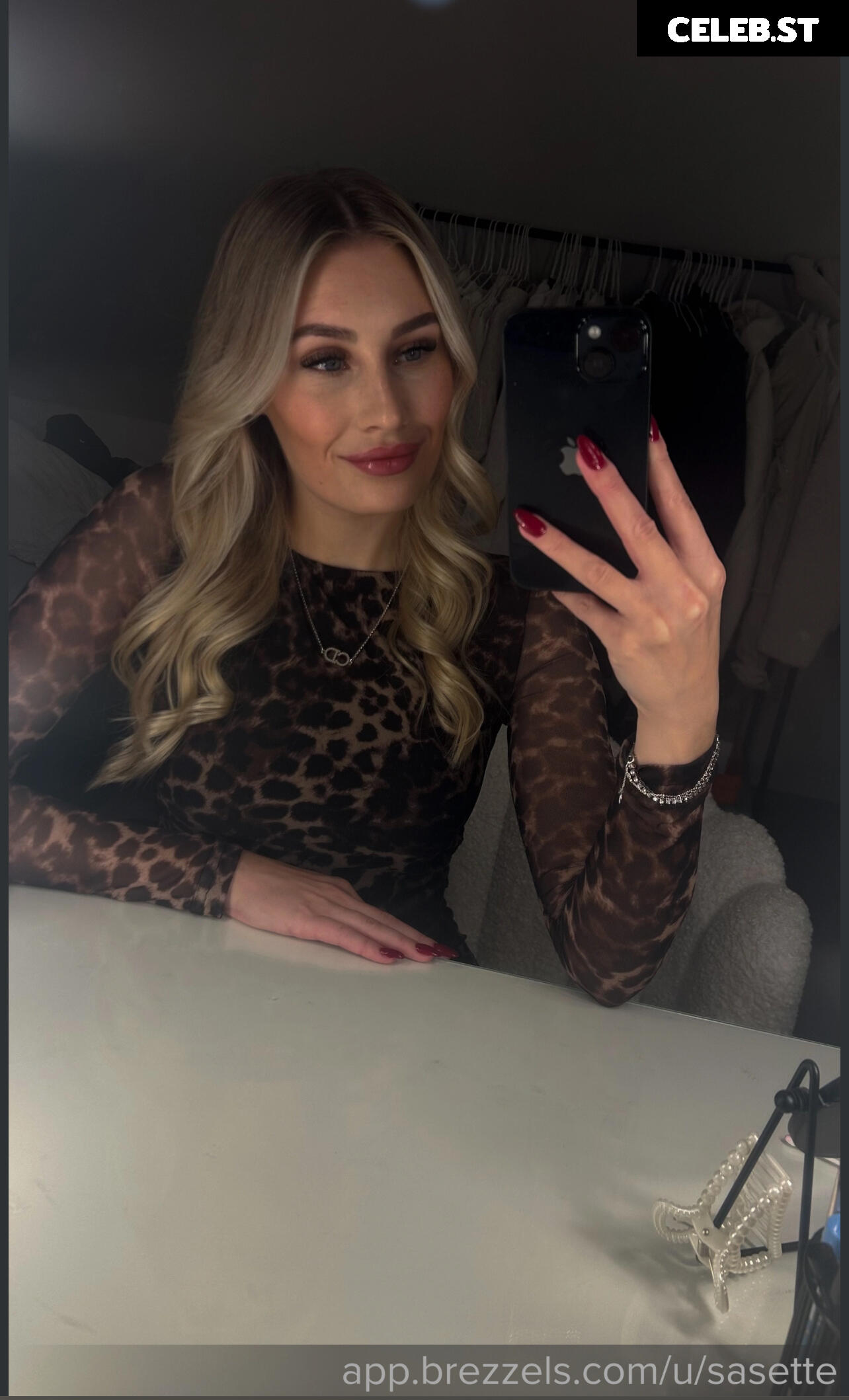 Sasette Image 3305576